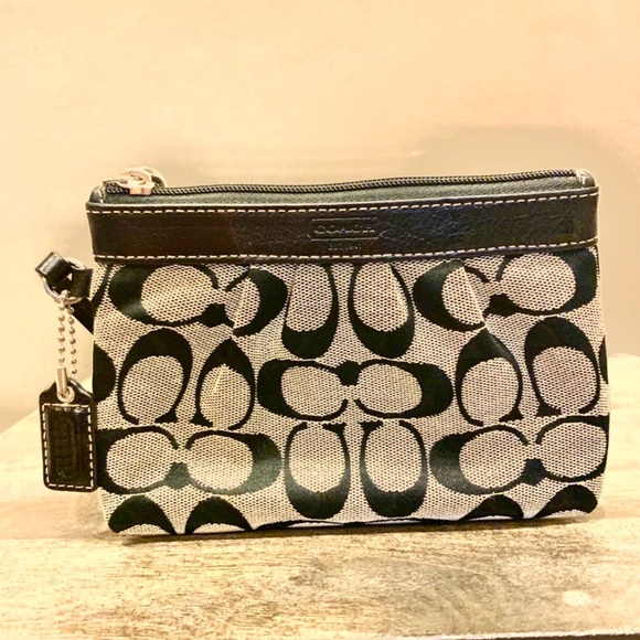 Coach Monogram Signature Wristlet - Picture 2 of 8